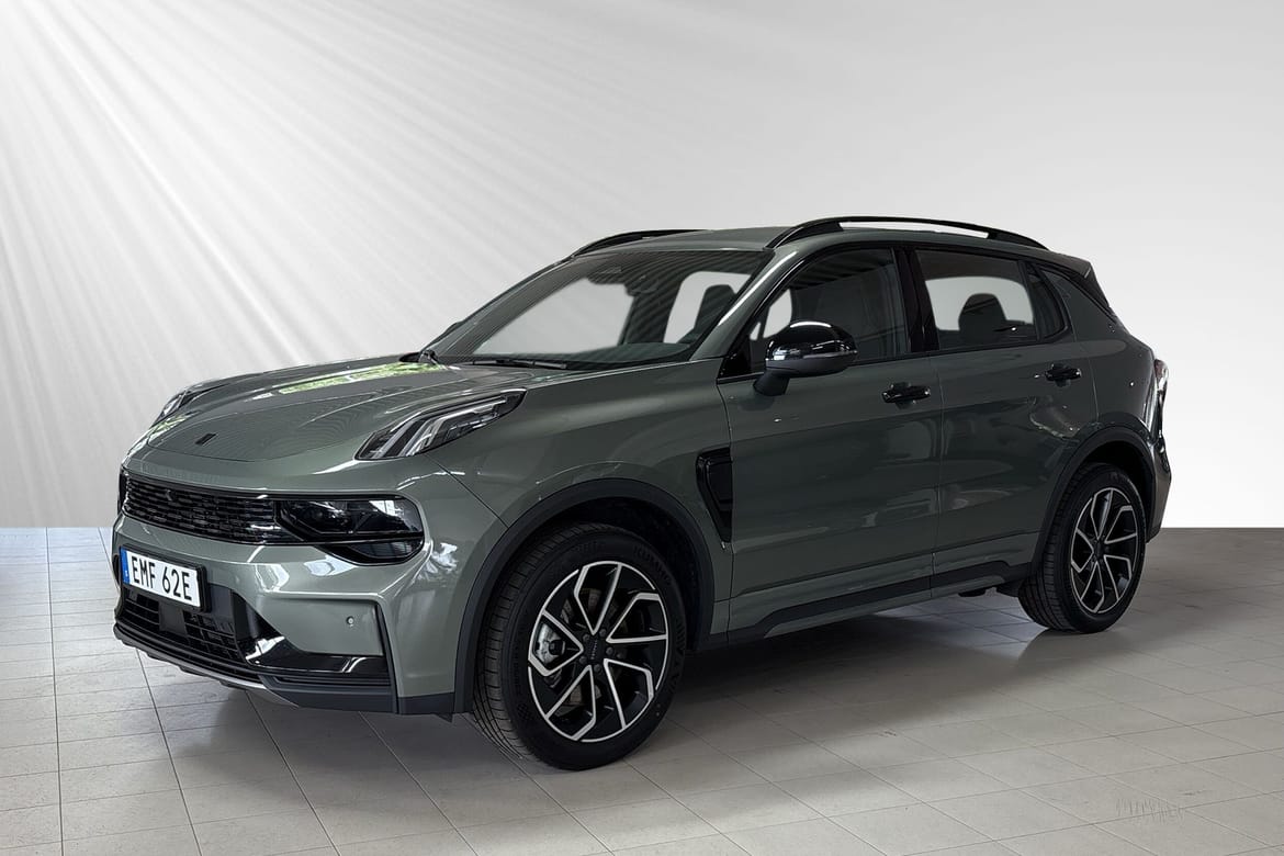 Lynk & Co 01 Core PHEV 2025, bild 7/10