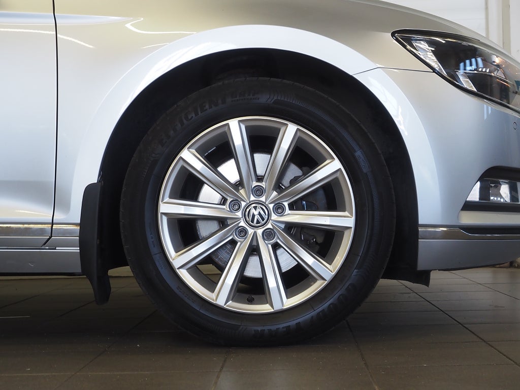 Volkswagen Passat Sportscombi 2.0 TDI 4Motion GT Drag Kamera D-Värm 2019