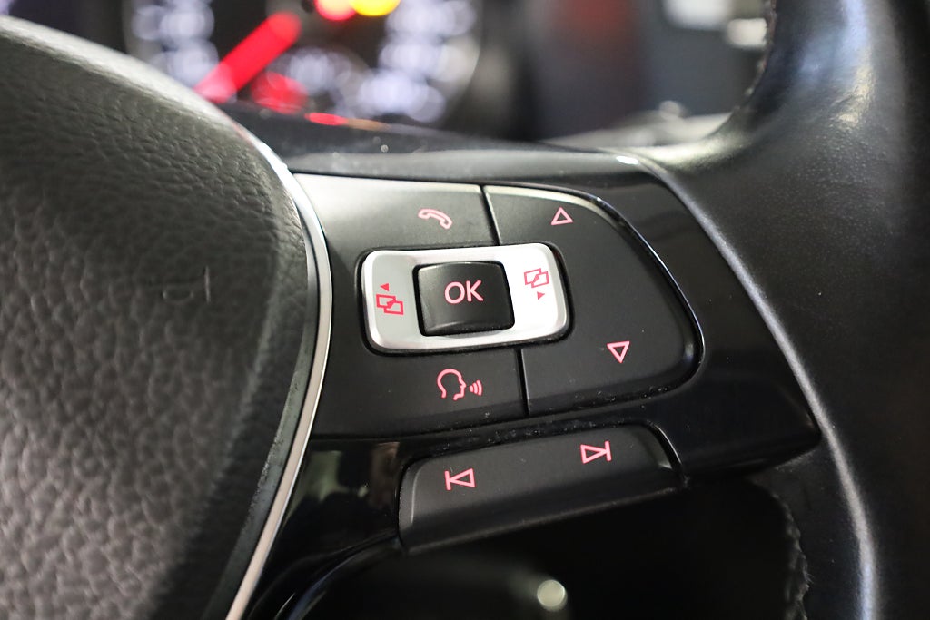 Volkswagen Caddy Maxi Life 2,0 TDI 4M Comfortline AUT Drag Värmare 2020