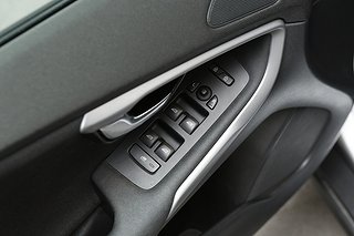 Halvkombi Volvo V40 Cross Country 12 av 26