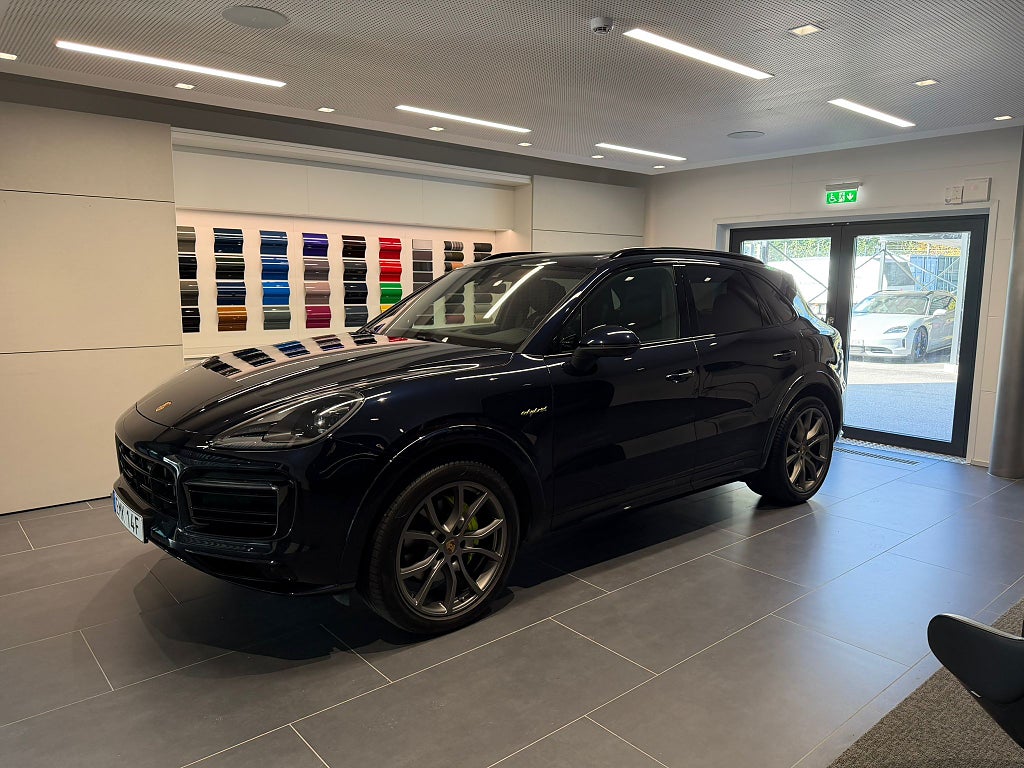 Porsche Cayenne E-Hybrid Platinum Edition 462hk