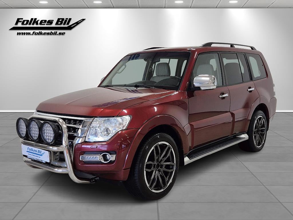 Mitsubishi Pajero Wagon 3.2 Di-D 190 hk Aut 4WD Parkv Vhjul