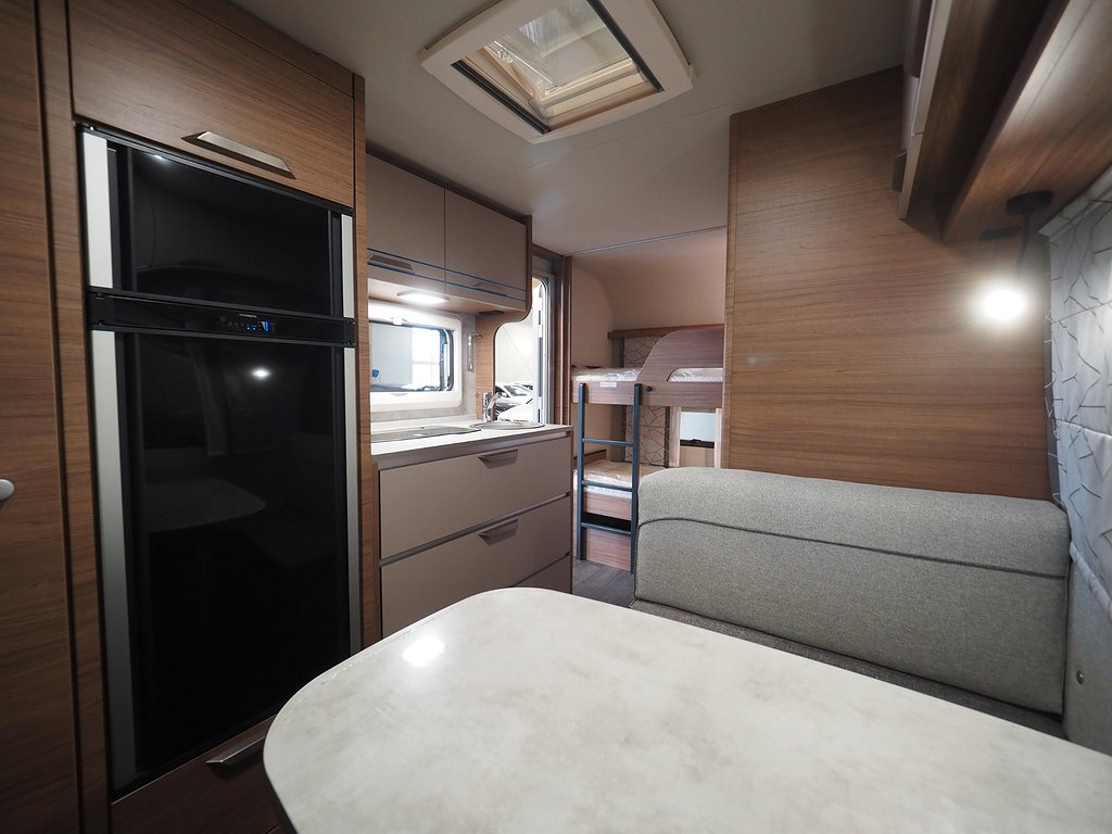 Knaus Sport 500 QDK Design Paket I Golvvärme I 3,99% Ränta 2024