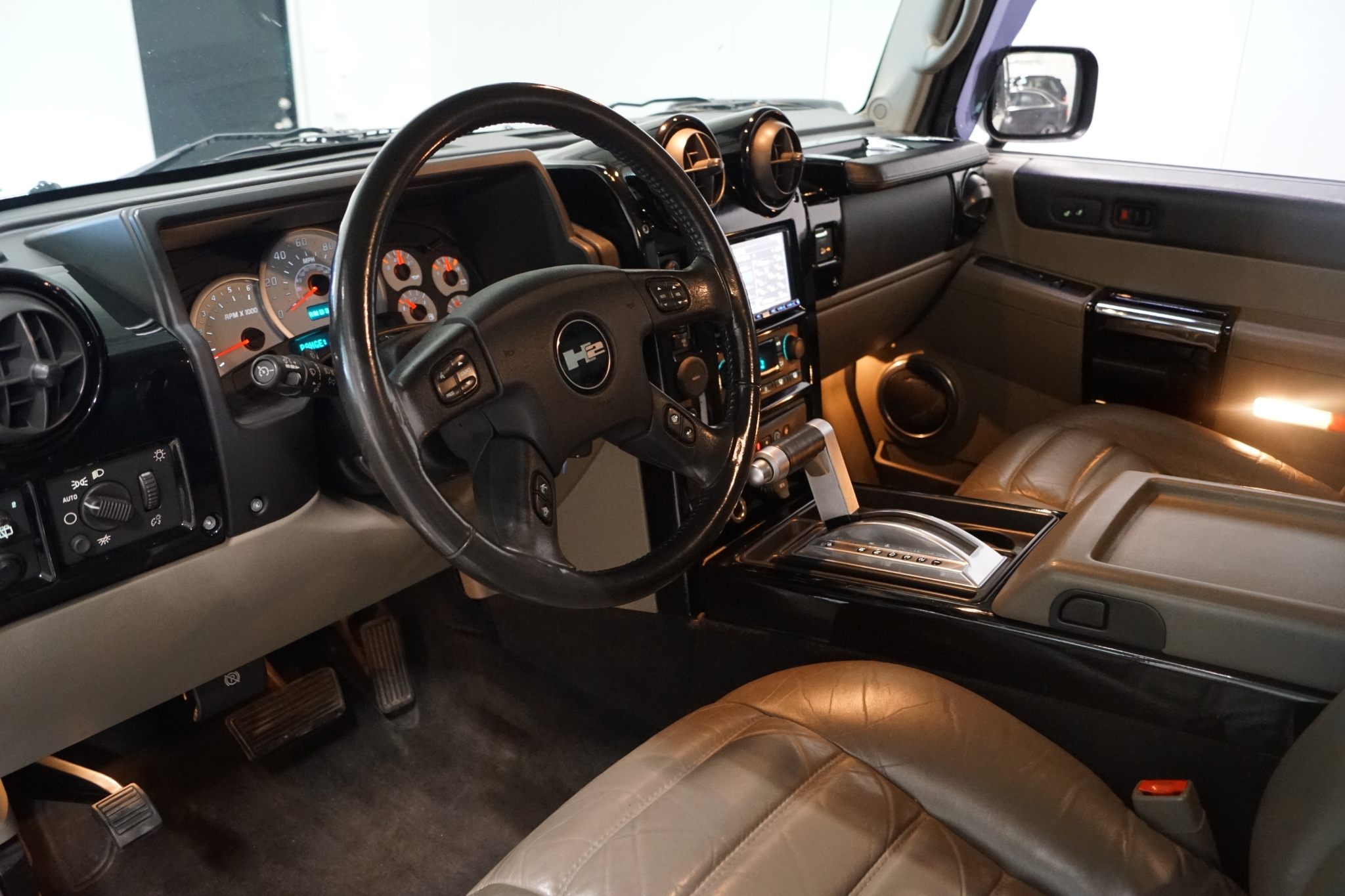 Hummer H2 6.0 V8 Automat 321hk 2004, bild 5/29