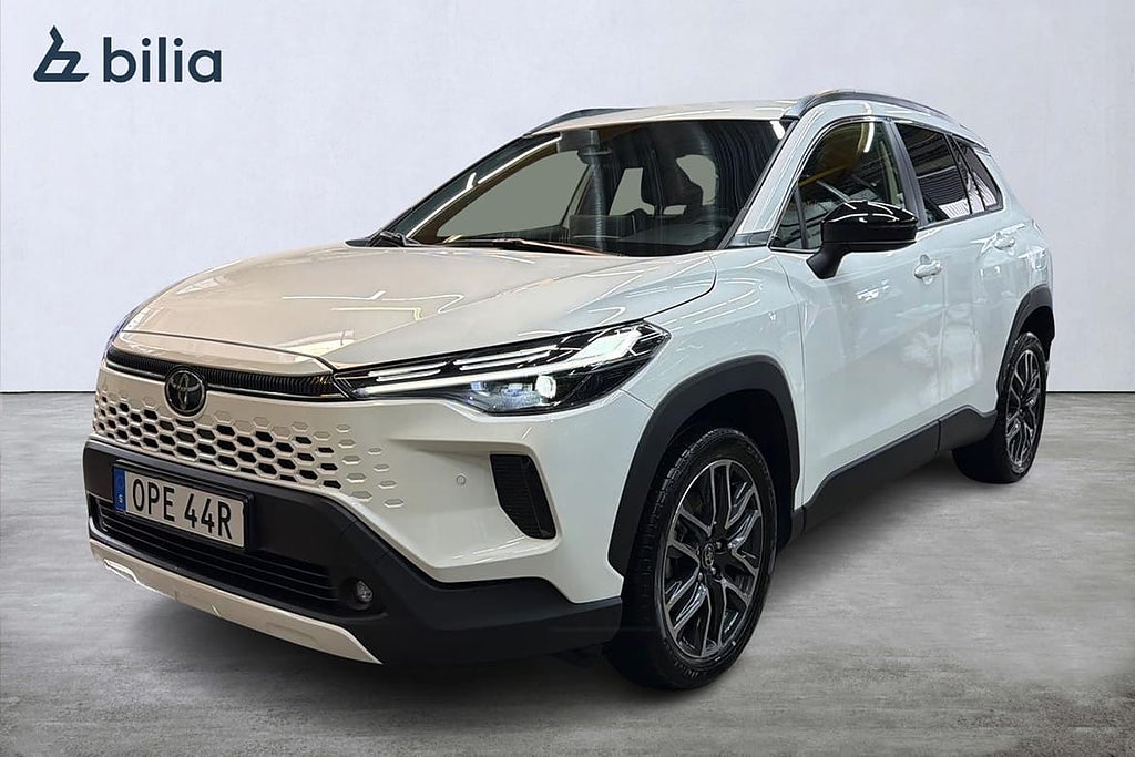Toyota Corolla Cross 2,0 HYBRID AWD-I STYLE VÄRMARE