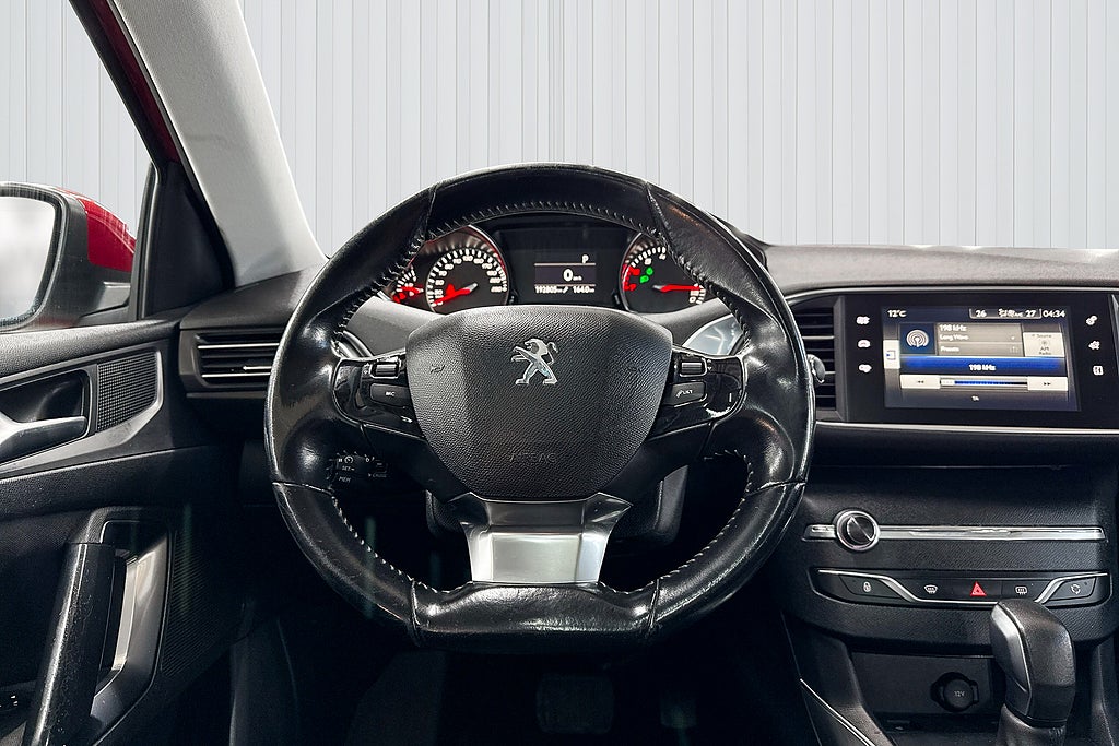 Peugeot 308 2016