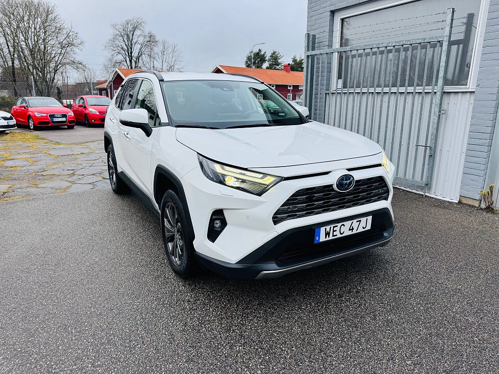 Toyota RAV4 Hybrid AWD-i 222HK EXECUTIVE / DRAG / VÄRMARE