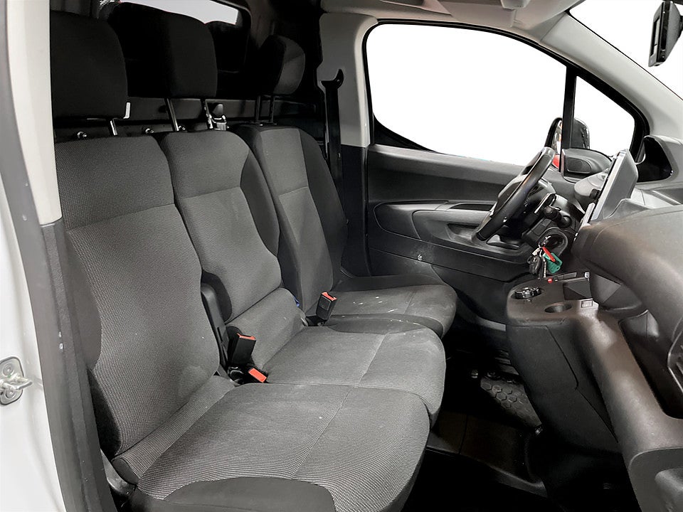 Bild på Peugeot Partner PRO+ 1.5 BHDi 130hk Aut L1 B-KAMERA DRAG