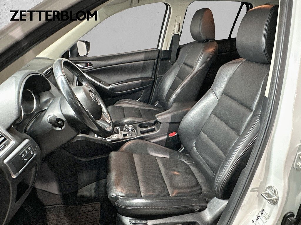 SUV Mazda CX-5 7 av 16