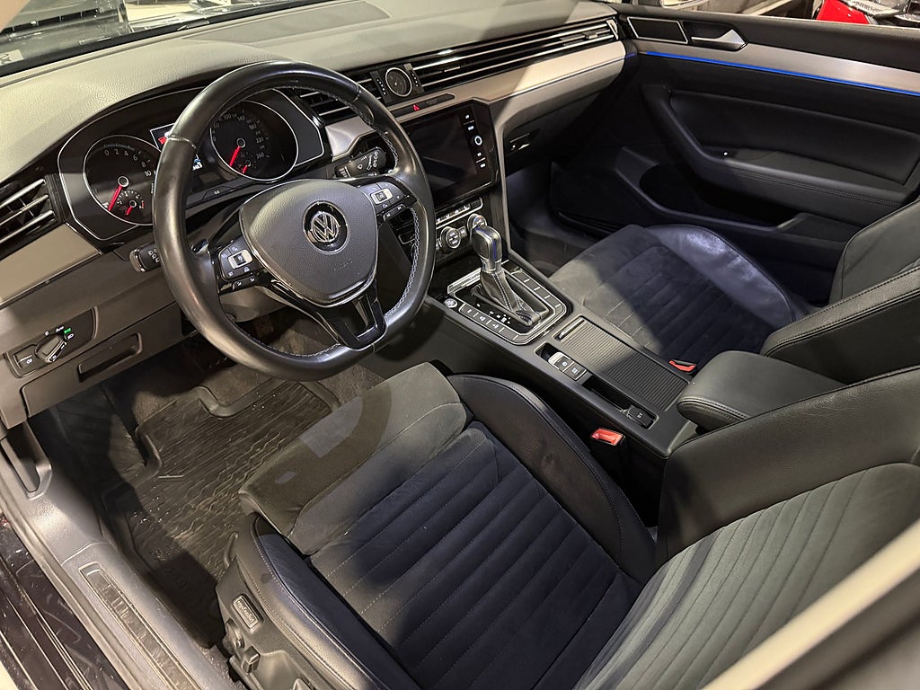Volkswagen Passat GTE |Drag | Kamera | Nyservad | Låga mil 2018