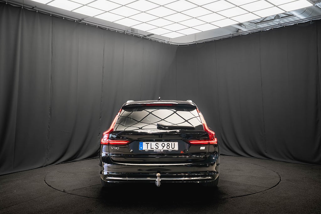 Volvo V90 Recharge II T6 AWD DRAG KAMERA BLIS 98% SoH 1-ÄGARE