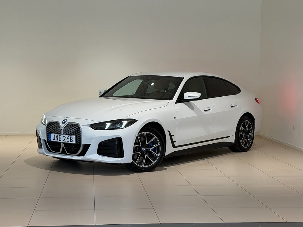 BMW i4 eDrive 40, M-Sport, Drag, Adpt Fart, 360 kamera, Navi