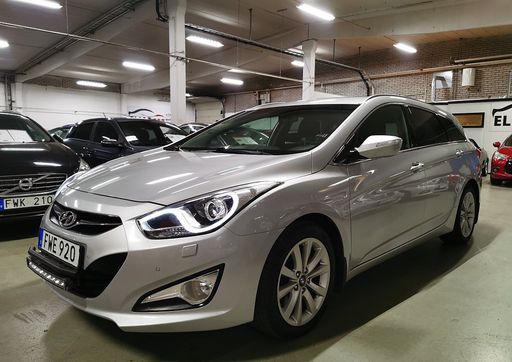 Hyundai i40 cw 1.7 CRDi Business Euro 5& Nyservad& Dragkrok