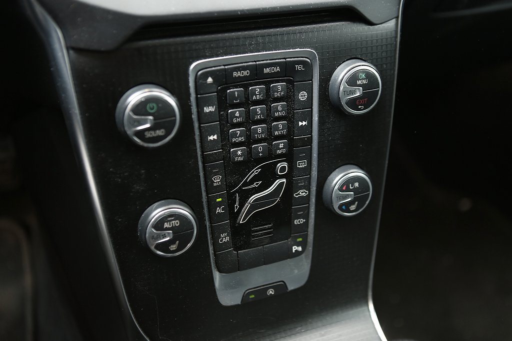Volvo V40 T3 152hk R-Design Aut VOC 2019