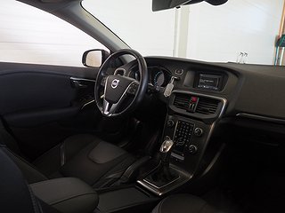 Halvkombi Volvo V40 10 av 23