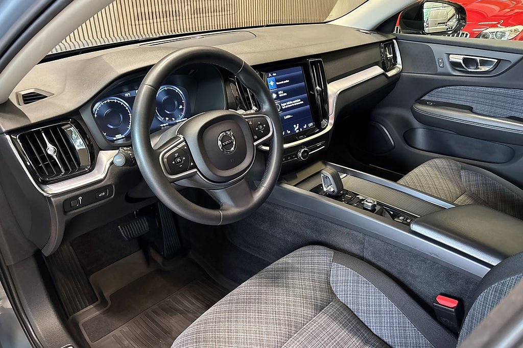 Volvo V60 B4 Geartronic Momentum Advanced Navi Pro Edition