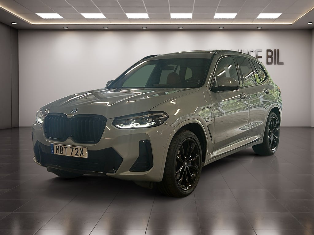 BMW X3 xDrive30e 292HK M Sport Panorama Kamera Läder 20” MOMS