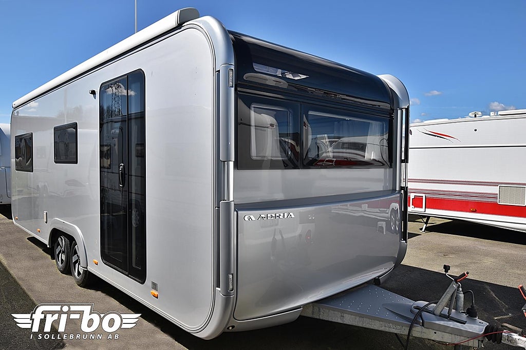 Adria 644 DP Astella, Queenbed, Dubbelbädd