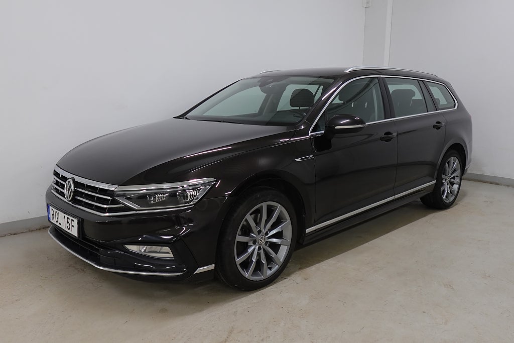 Volkswagen Passat SC 2.0 TDI R-line 4Motion GT Värmare Drag IQ-Light MOMS