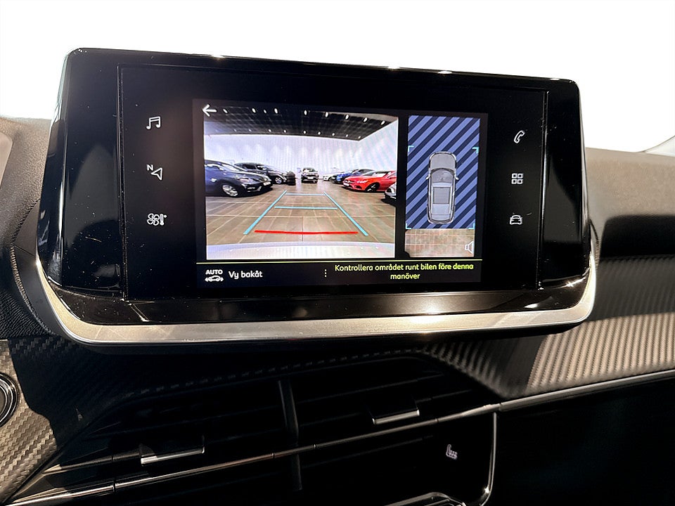 Bild på Peugeot 2008 Allure Pack 1.2 PT 130hk B-KAMERA CARPLAY