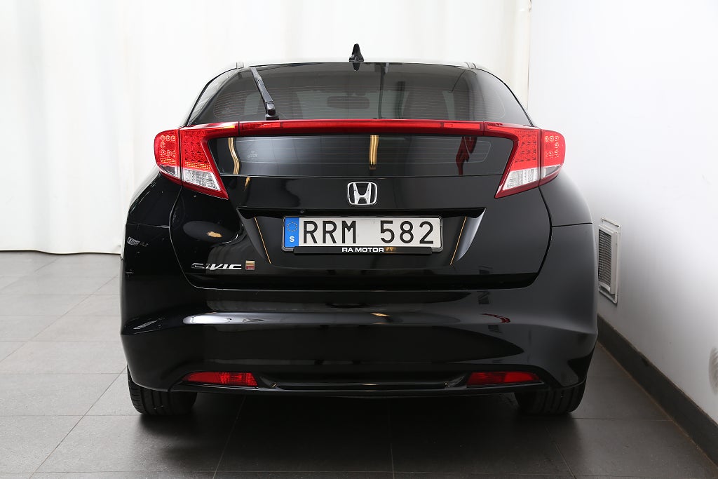 Honda Civic 1,8 i-VTEC 141hk Sport 5D Navi Kamera 2013