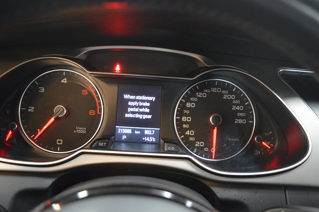 Audi A4 2013 - miniatyr 12