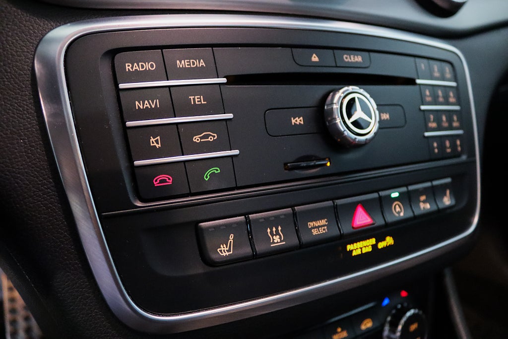 Mercedes-Benz CLA 220 d 220d AMG Pano H/K Läder VÄRMARE Navi