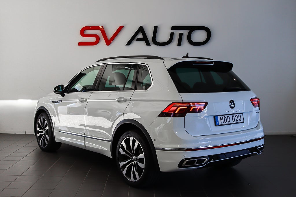 Volkswagen Tiguan 2.0 TDI 4Motion R-Line Värmare Drag Navi