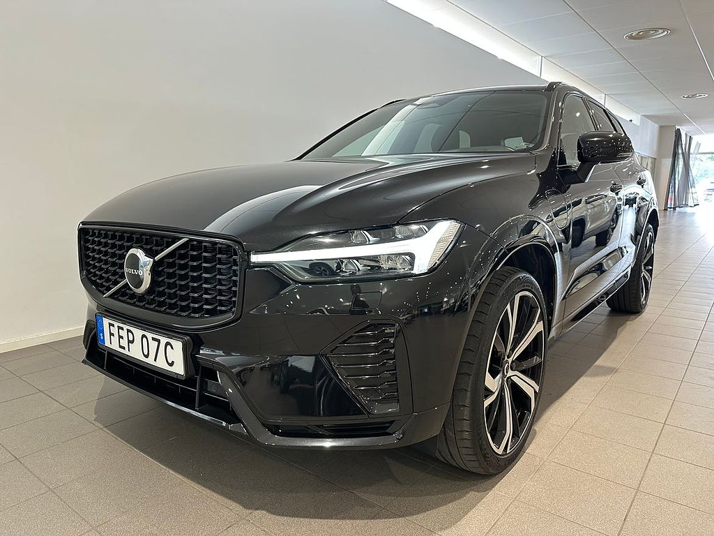 Volvo XC60 Recharge T8 R-Design / Dragkrok / Panoramatak...
