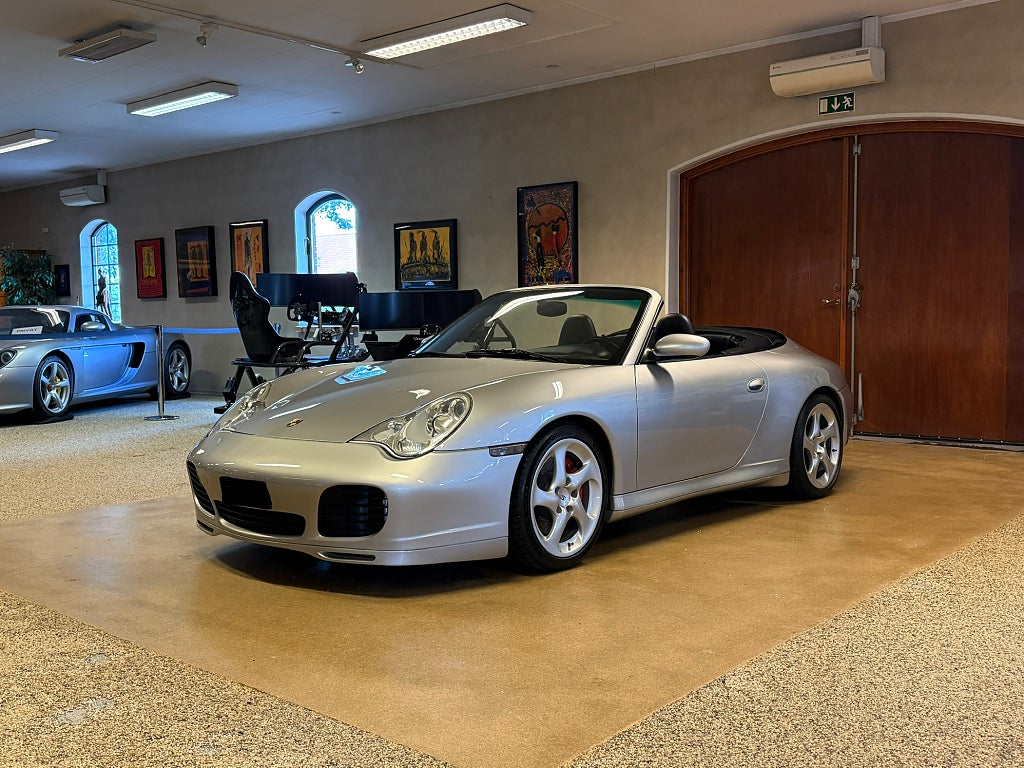 Porsche 911 996 Carrera 4S Cabriolet - Manuell - Nyservad
