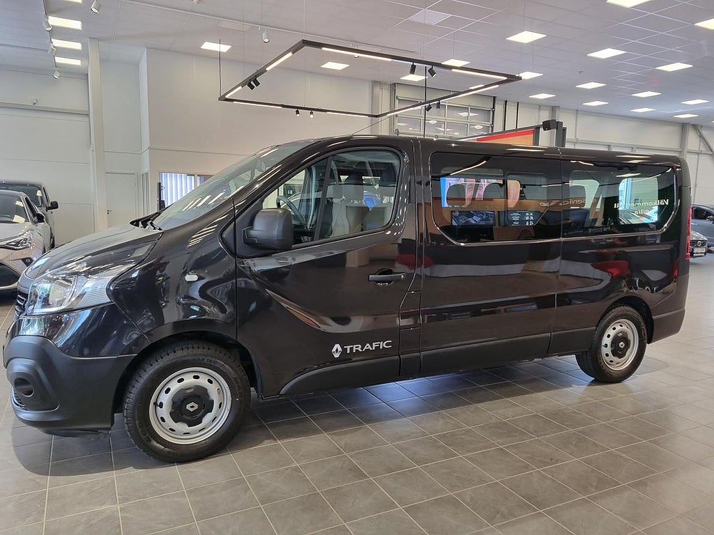 Renault trafic Passenger 9-sits Värmare Moms Drag