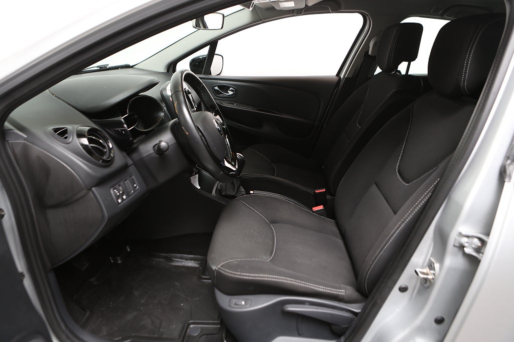 Renault Clio 0,9 TCe 90hk Sport Tourer 1ägare Motorvärmare 2014