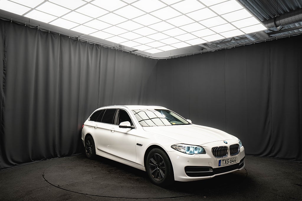 BMW 520d Touring RATTVÄRME P-SENSORER 190hk