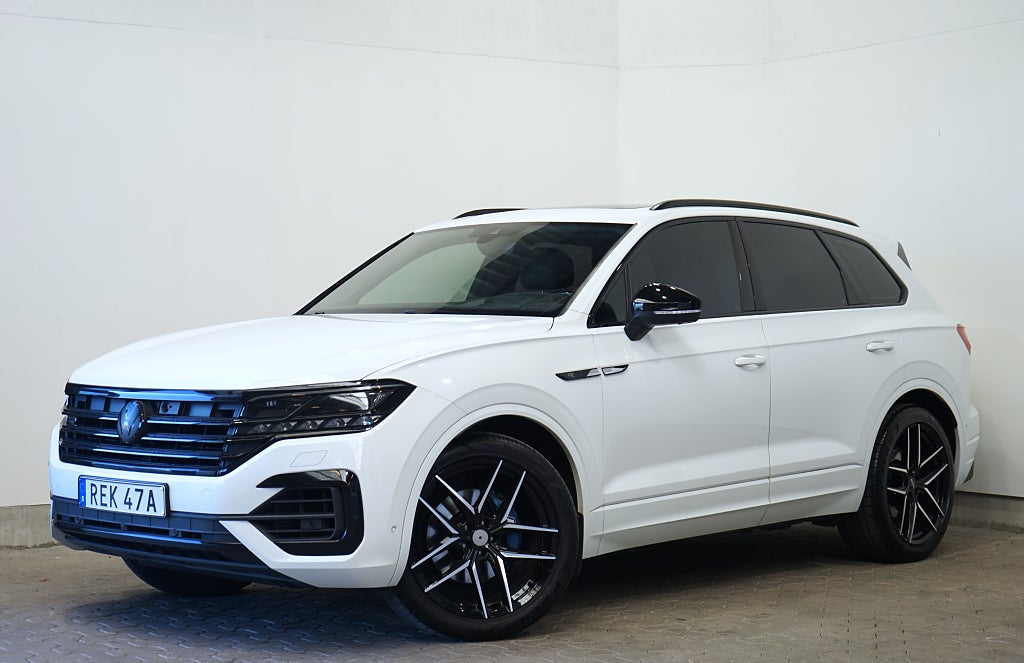 Volkswagen Touareg 3.0 V6 TDI 4M R-line Värmare Panorama 286hk