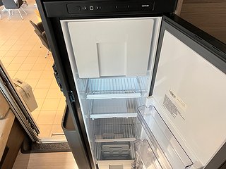 Husbil-halvintegrerad Adria Coral 670 SLT Supreme 15 av 37
