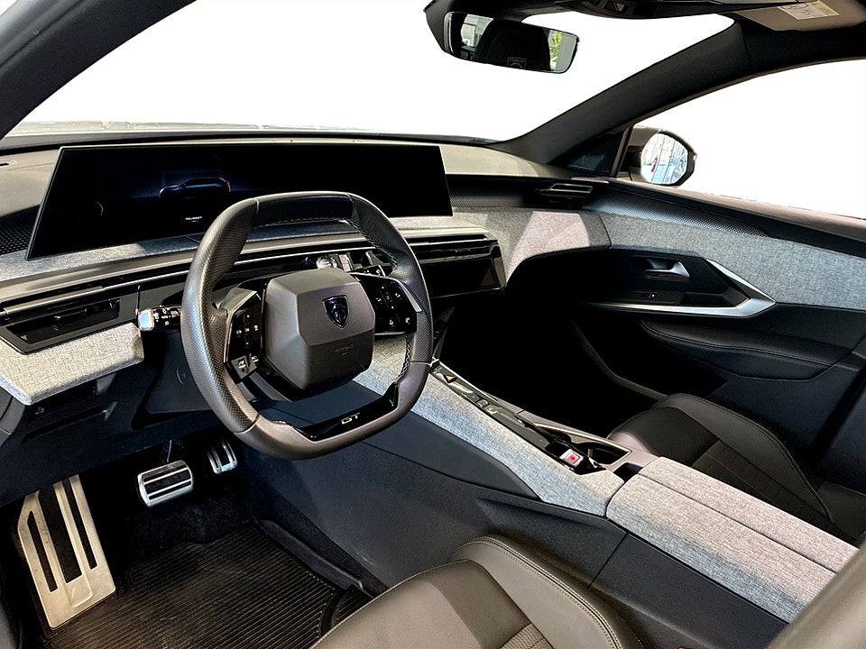 Bild på Peugeot 5008 GT Hybrid 145hk Aut 7-SITS B-KAMERA CARPLAY