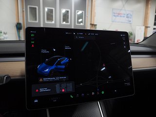 Sedan Tesla Model 3 20 av 22