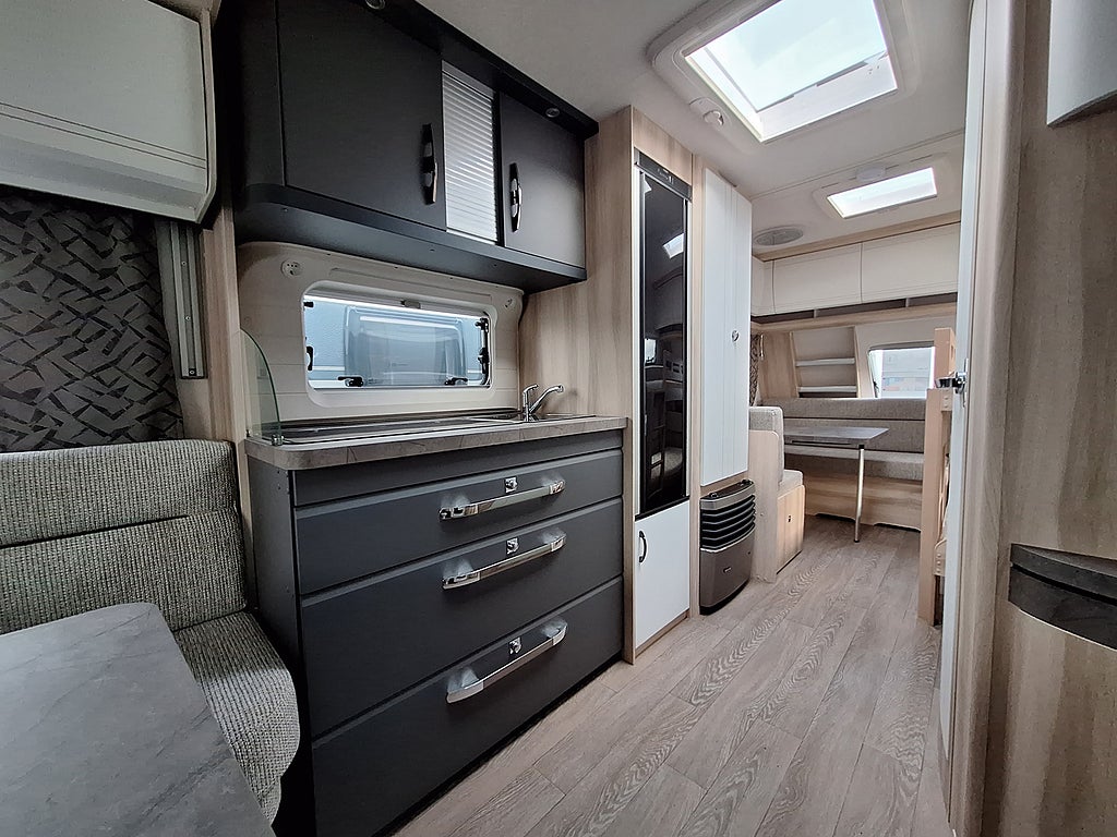Hobby De Luxe 515 UHK Barnkammare, Kampanjprodukt!