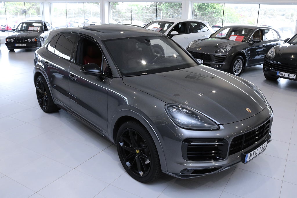Porsche Cayenne TipTronic S Sport design / Kolfiberpaket 