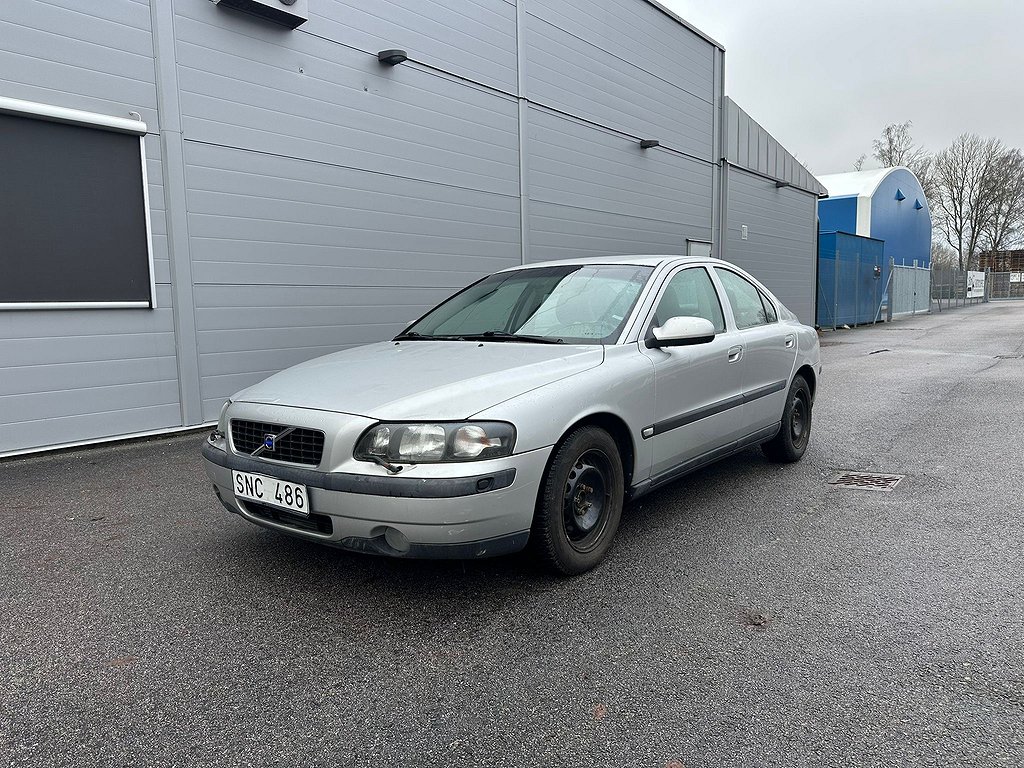 Volvo S60 2.4 Business, 10% julrabatt på alla bilar