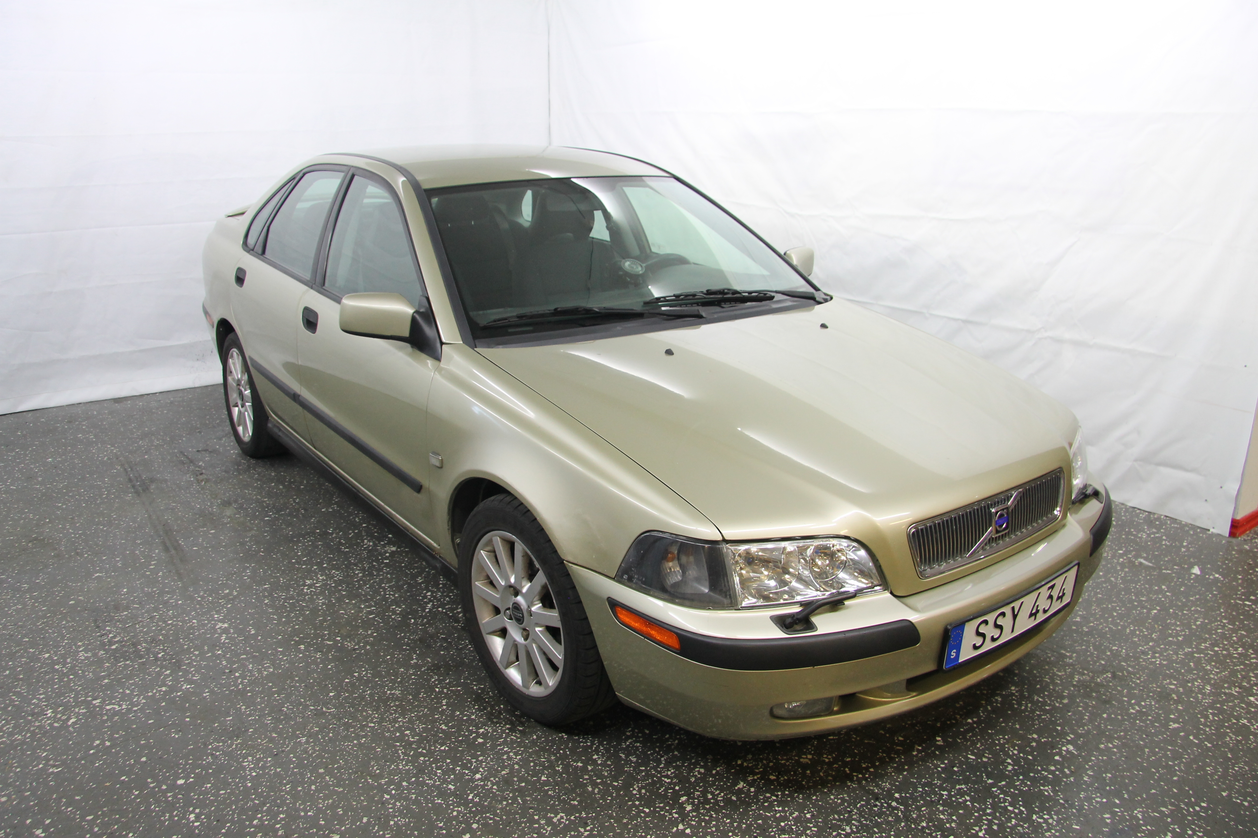 Volvo S40 2.0T 165hk 2001, bild 2/37