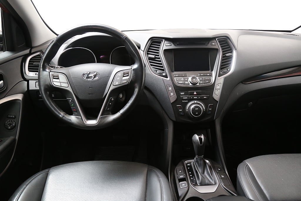 Hyundai Santa Fe 2,2 CRDi 197hk Premium AWD Aut Navi Skinn Motorv Drag 2015