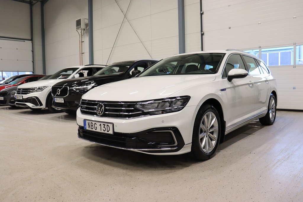 Volkswagen Passat Sportscombi GTE 1.4TSI Drag B-Värm 218hk