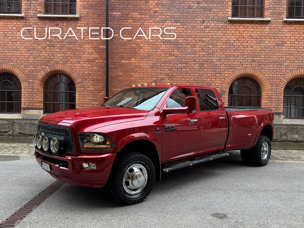 Dodge Ram 3500 Dually 6.7 Cummins / Laramie / Moms /  Webasto