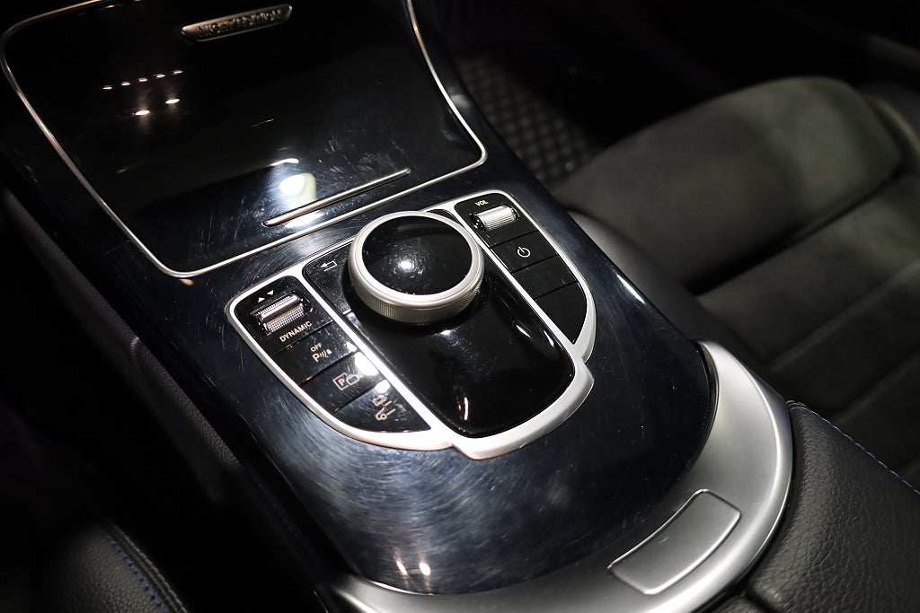 Mercedes-Benz C 300 T e AMG Night-EDT Drag Värmare Kamera Navi