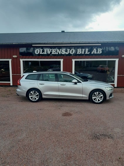 Volvo V60 2019 - miniatyr 2
