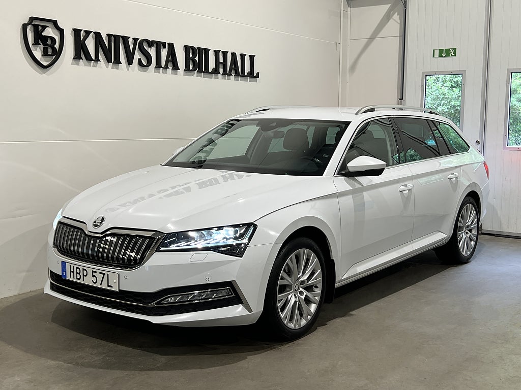 Skoda Superb iV Kombi 1.4 TSI iV Business Ed Style Moms Drag 218hk