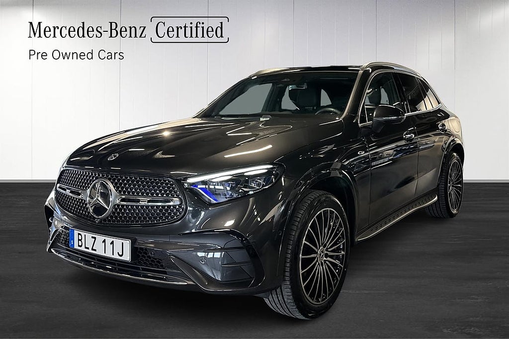 Mercedes-Benz GLC 300 e 4MATIC AMG Panorama Drag Värmare Moms