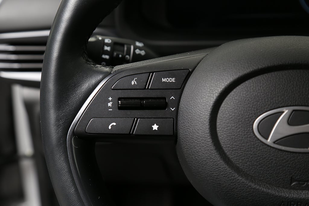 Hyundai i20 Essential 1.0 T-GDI Automat Apple Carplay Kamera MOMS 2025