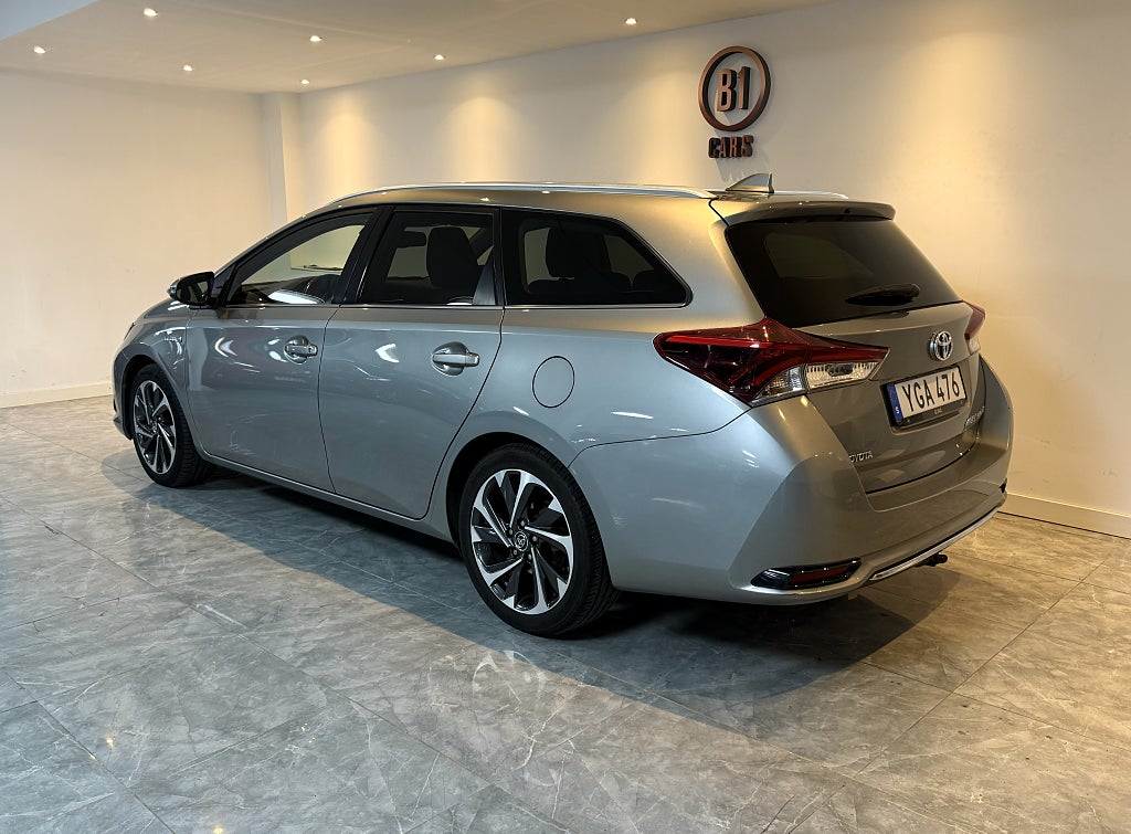 Toyota Auris Touring Sports Hybrid e-CVT Active Plus PANO 2-ÄGARE